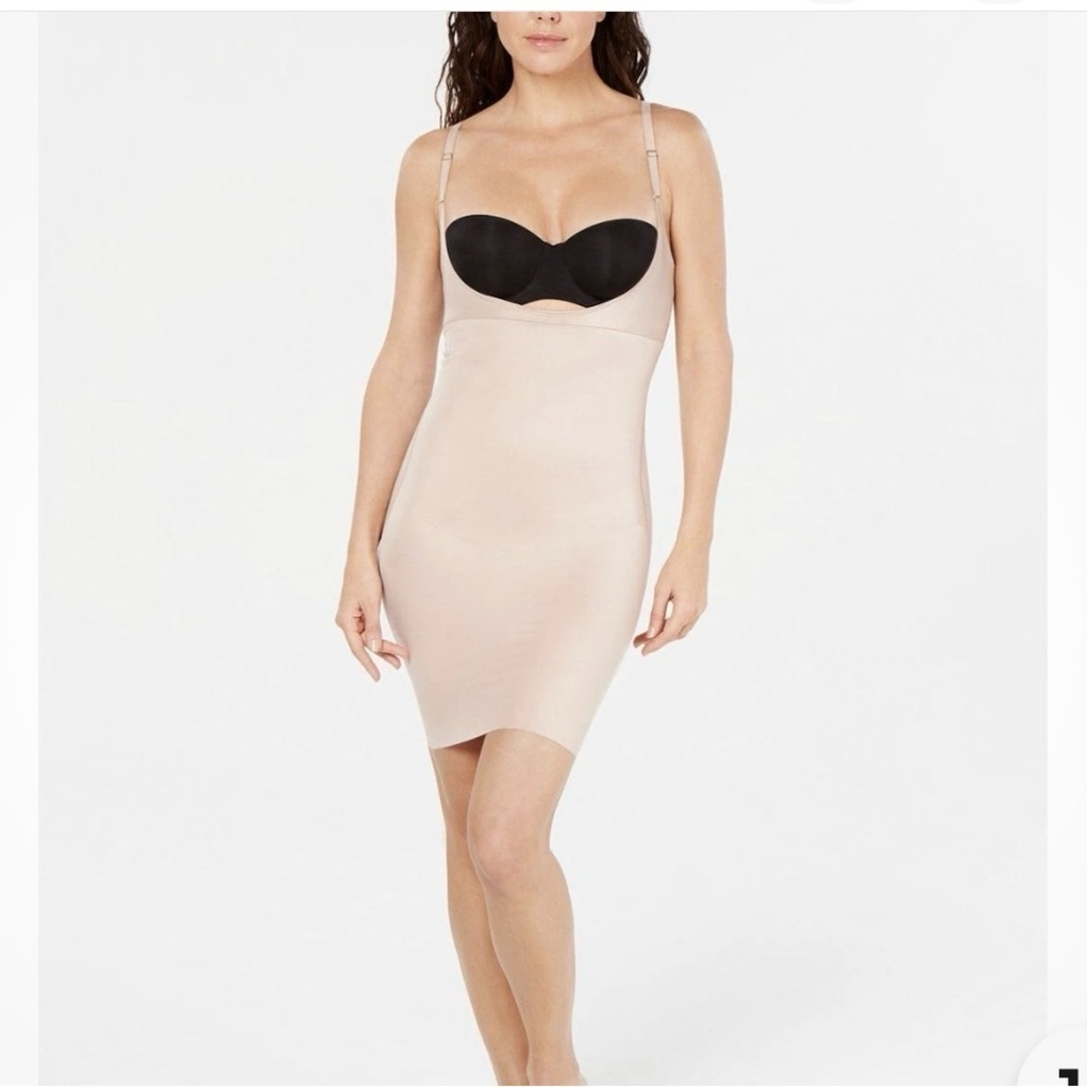 SPANX Cream Shapewear Slip size M